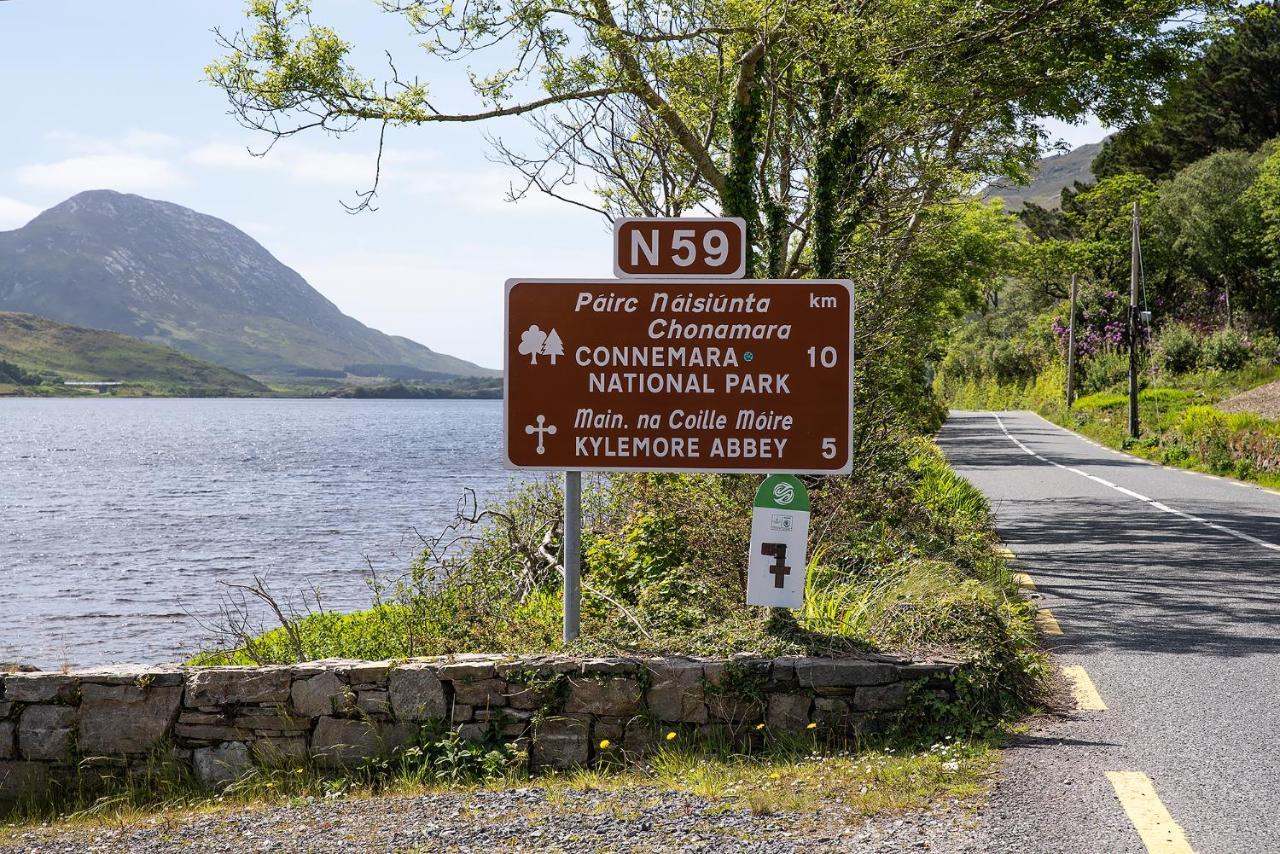 Kylemore House Boutique Apartments - Connemara Suite Esterno foto